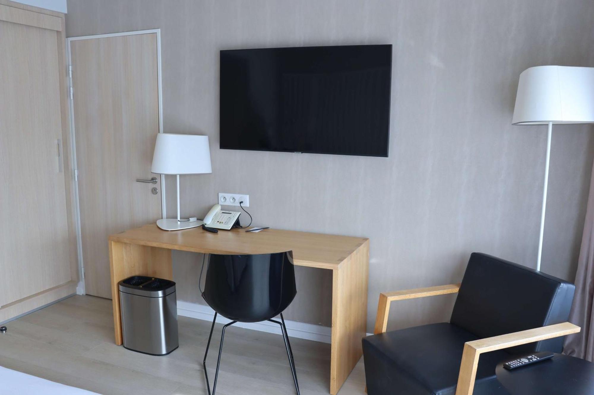 Hotel Radisson Blu & Spa, Ajaccio Bay 4*