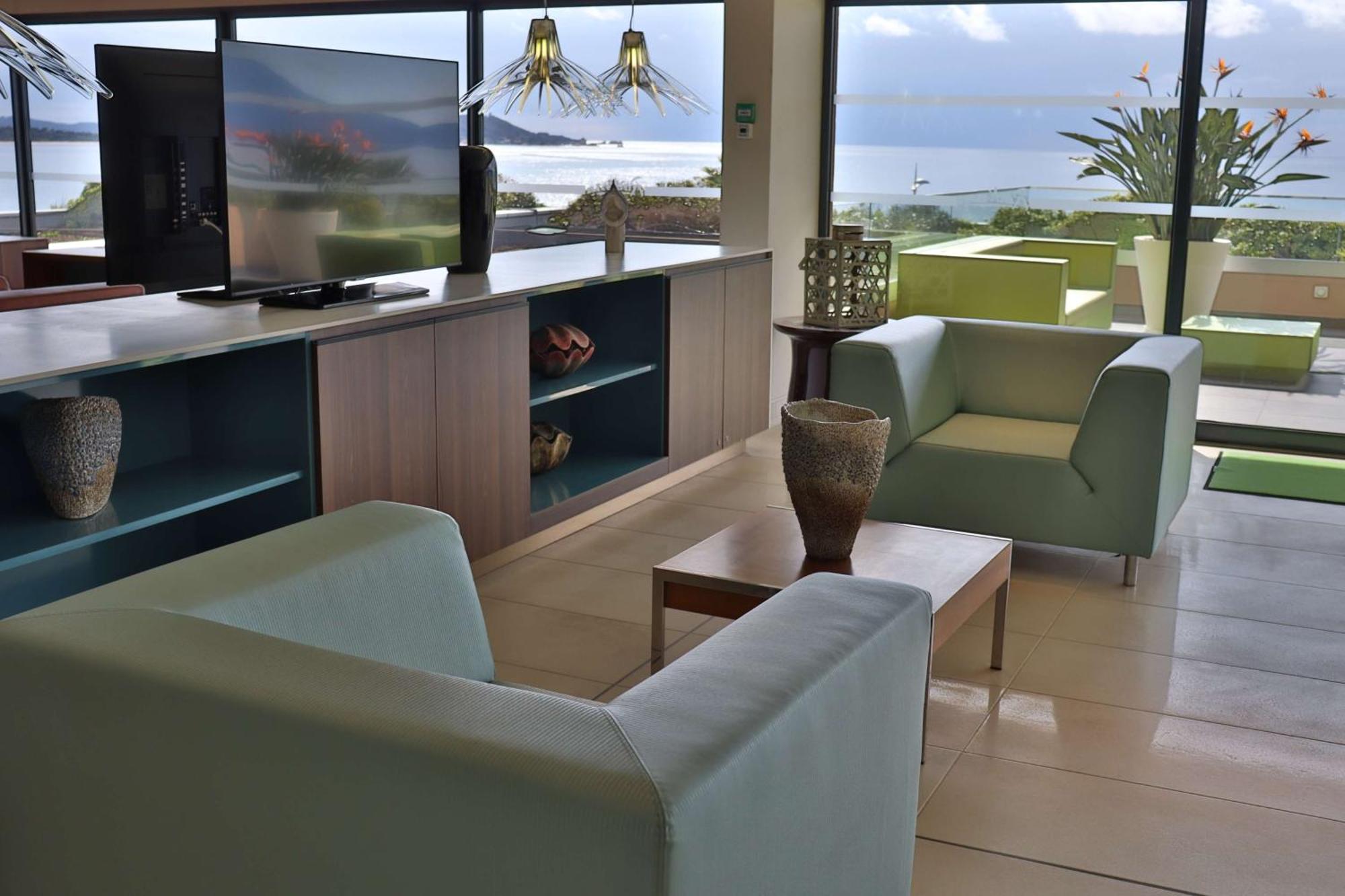 Hotel Radisson Blu & Spa, Ajaccio Bay 4*